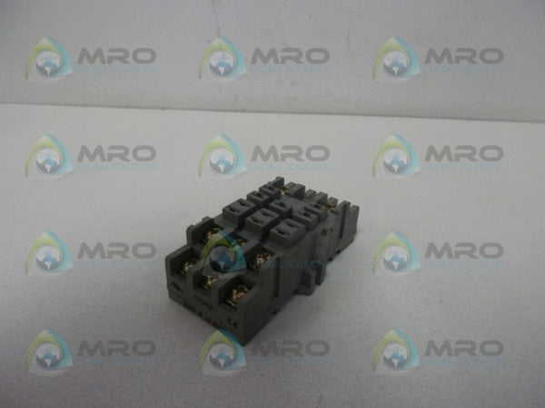 DAYTON 5X853 SOCKET RELAY  UNMP
