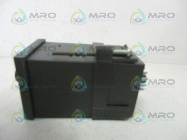 TEMPATRON TT4802-11 TIMER RELAY  NSNP