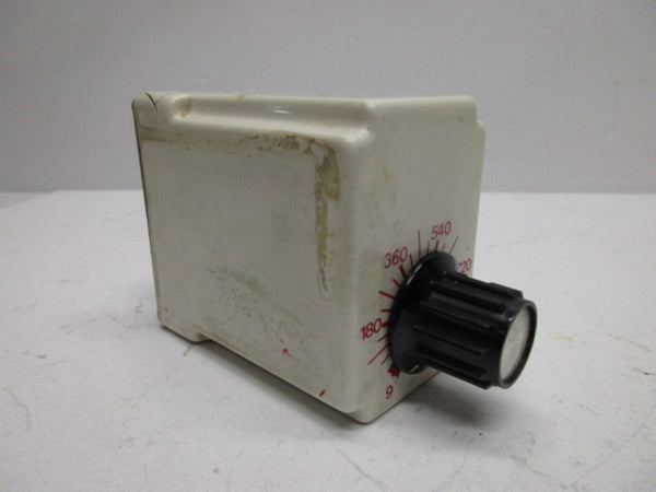 DAYTON 6X601C SOLID STATE TIME DELAY RELAY 9-900SEC (AS PICTURED)  UNMP