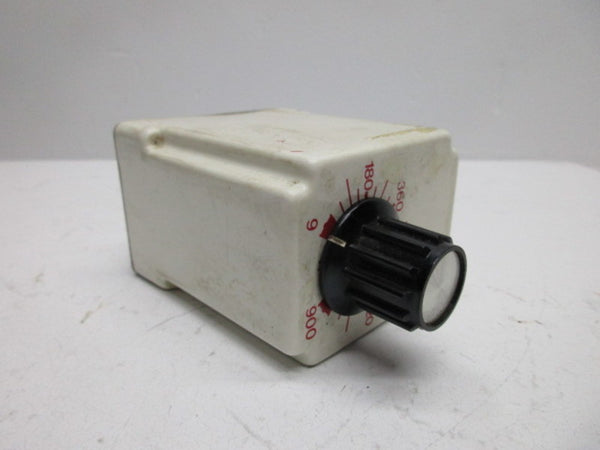 DAYTON 6X601C SOLID STATE TIME DELAY RELAY 9-900SEC (AS PICTURED)  UNMP
