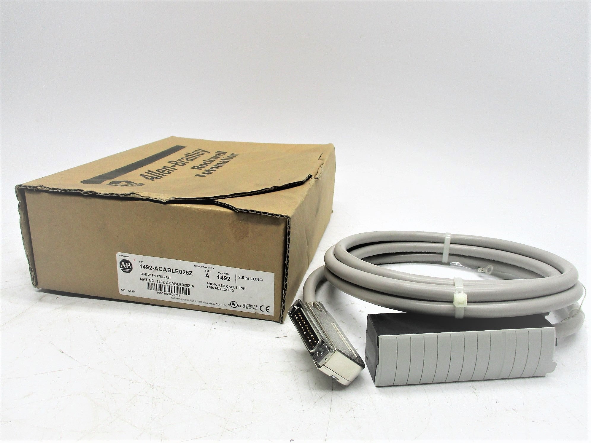 ALLEN BRADLEY 1492-ACABLE025Z SER. A (2.5M) (BR/WH) NSMP