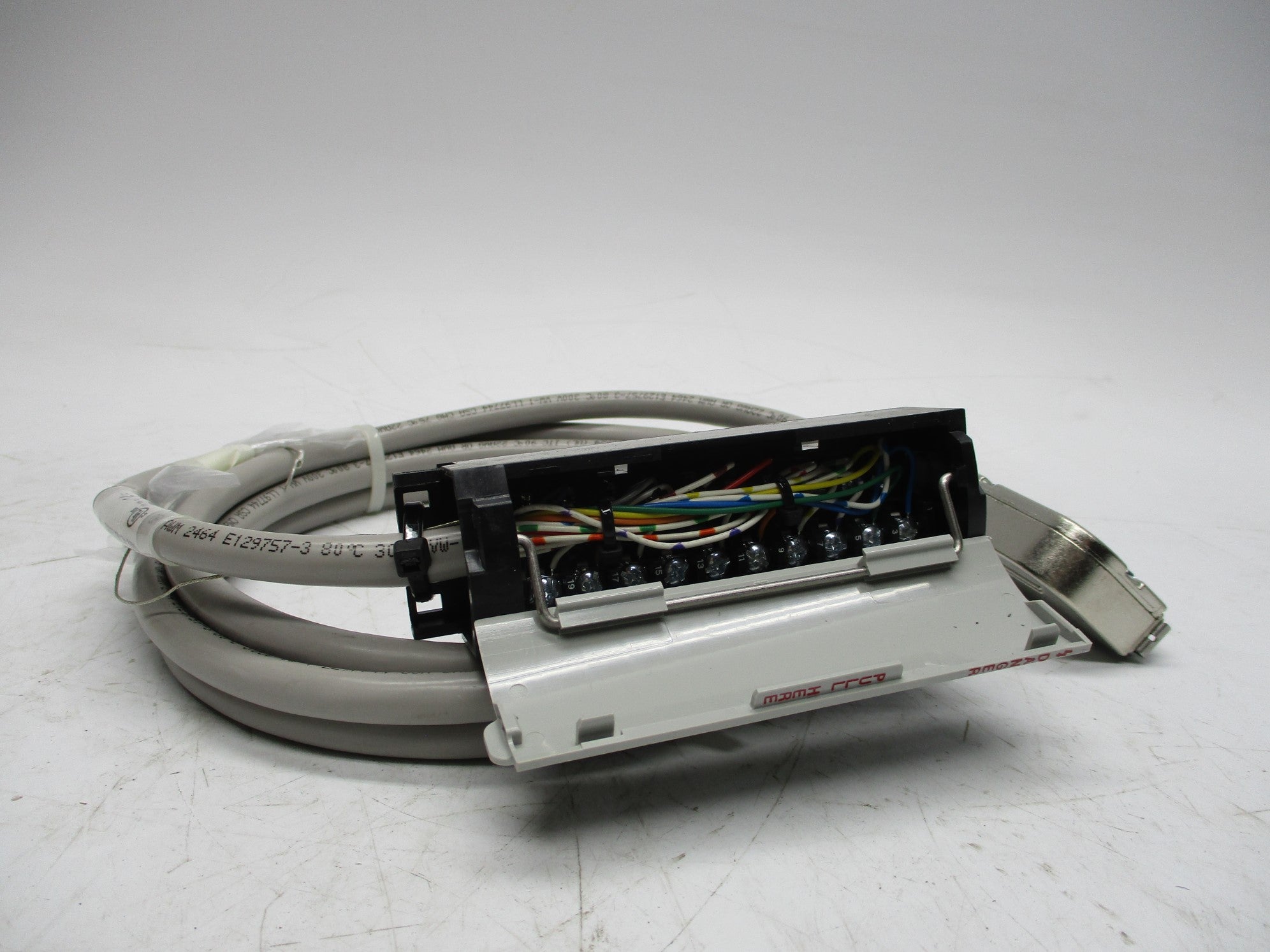 ALLEN BRADLEY 1492-ACABLE025Z SER. A (2.5M) (BR/WH) NSMP