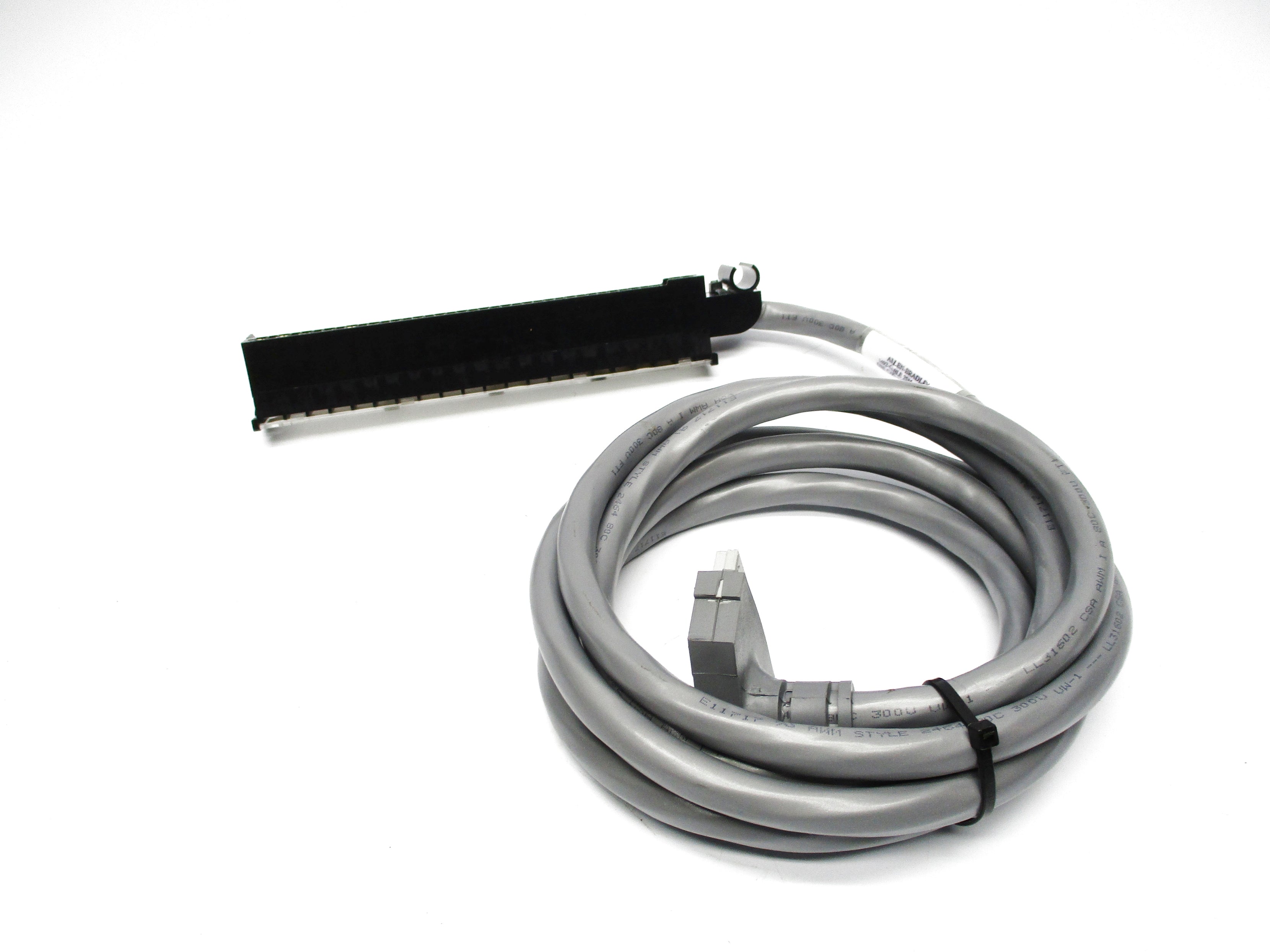 ALLEN BRADLEY 1492-CABLE25M SER. B NSMP