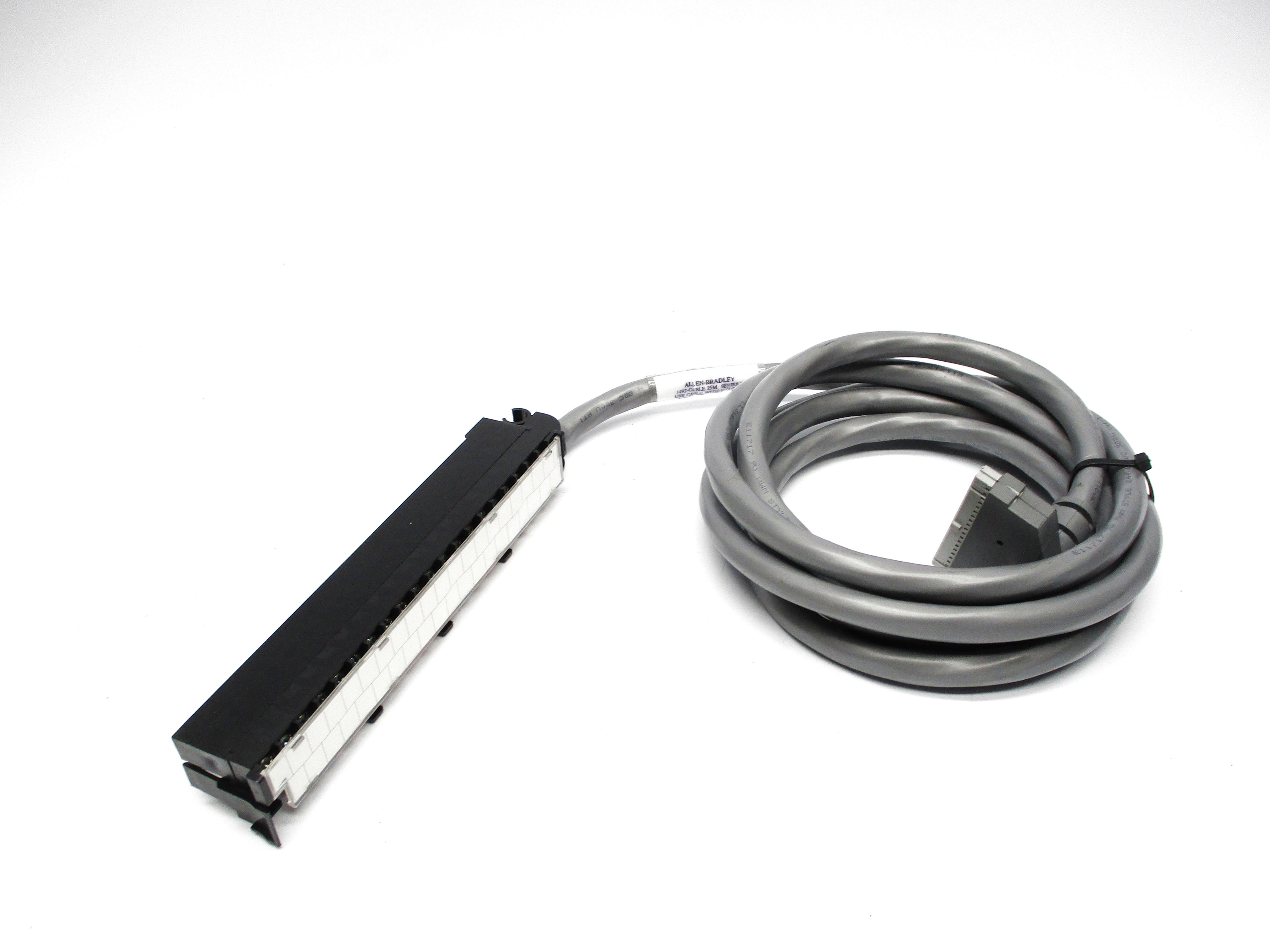 ALLEN BRADLEY 1492-CABLE25M SER. B NSMP