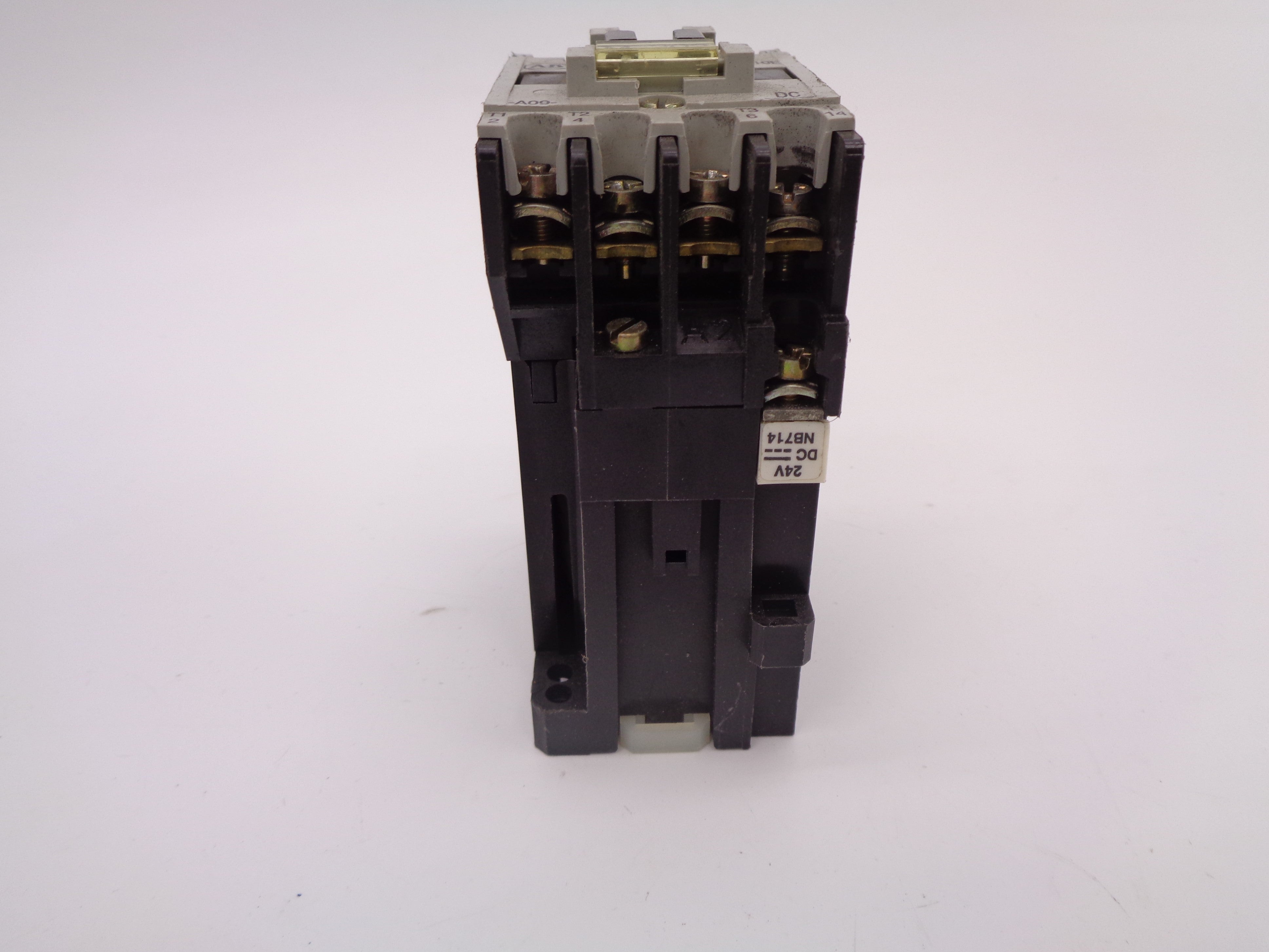 ALLEN BRADLEY 100-A09NZJ3 SER. B 24VDC NSNP