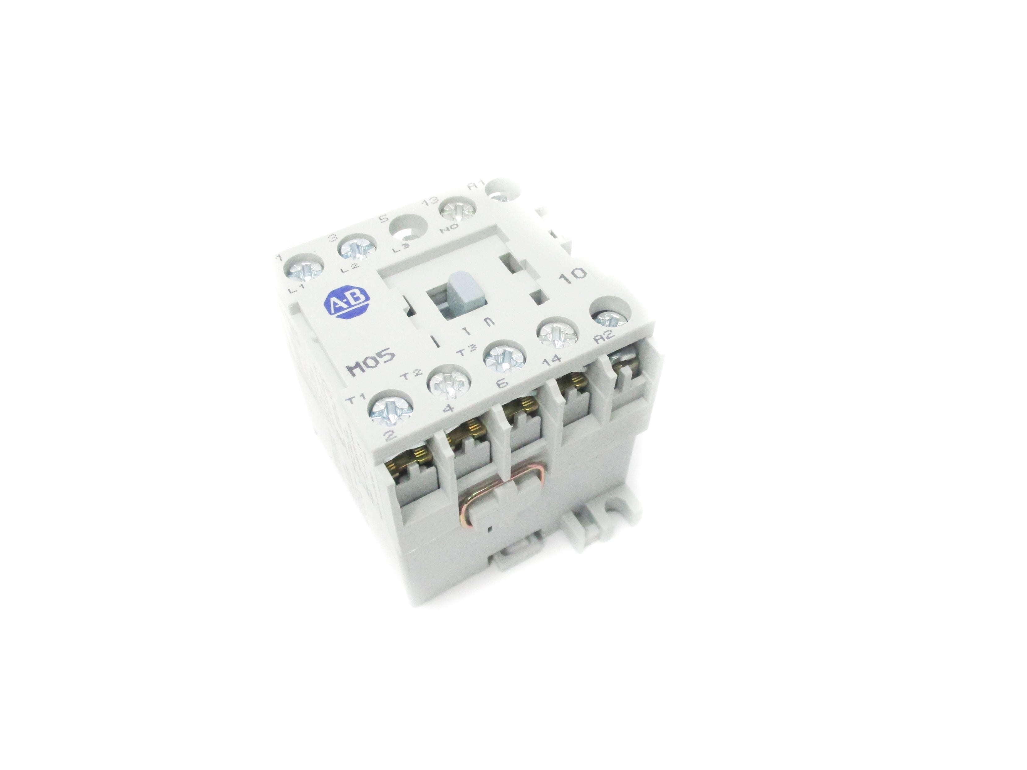 ALLEN BRADLEY 100-M05NZD243S SER. A 24VDC (WH) NSMP