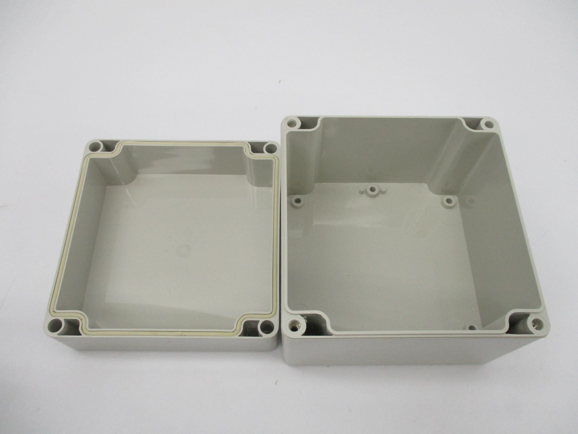 ABS-GEHAUSE T228/03228000 NSMP