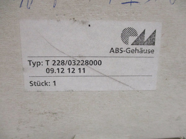 ABS-GEHAUSE T228/03228000 NSMP