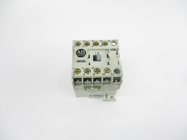 ALLEN BRADLEY 100-MO9NJ3 SER. A 24VDC 20A UNMP