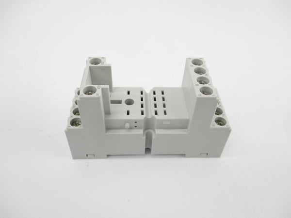 ABB 1SVR405651R3000 CR-M4SS 250VAC 7A NSNP