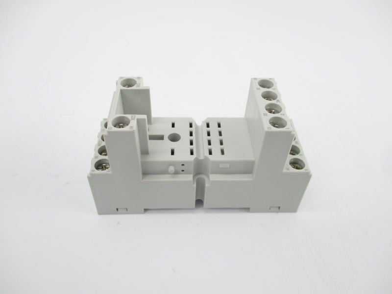 ABB 1SVR405651R3000 CR-M4SS 250VAC 7A NSNP