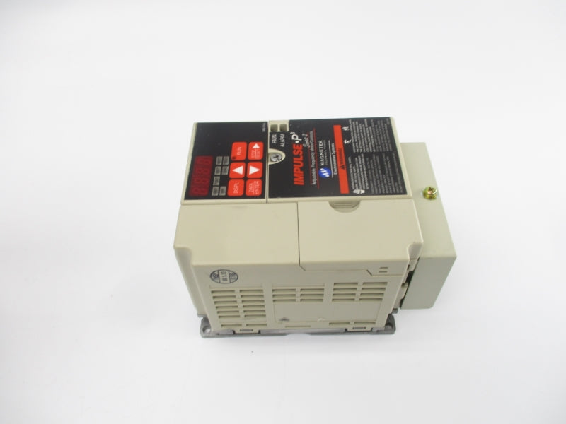 YASKAWA ELECTRIC CIMR-V7AU40P2 380-460VAC 1.6A NSNP