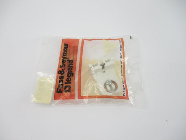 PASS&SEYMOUR 13053-UN NSMP