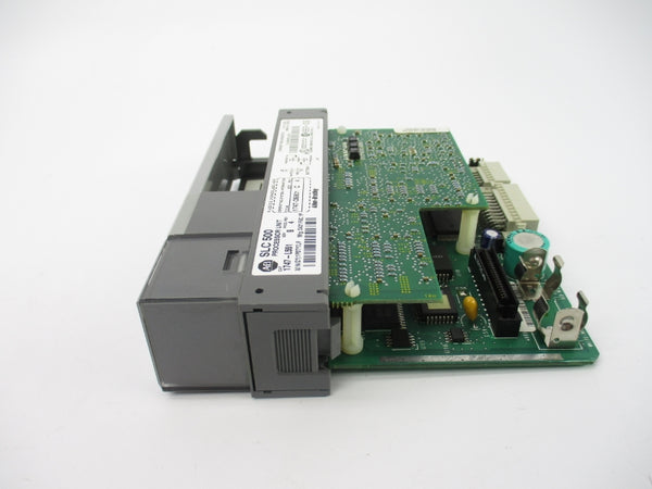 ALLEN BRADLEY 1747-L551 SER. B F/W 4 24VDC 1A (NO KEY) NSNP