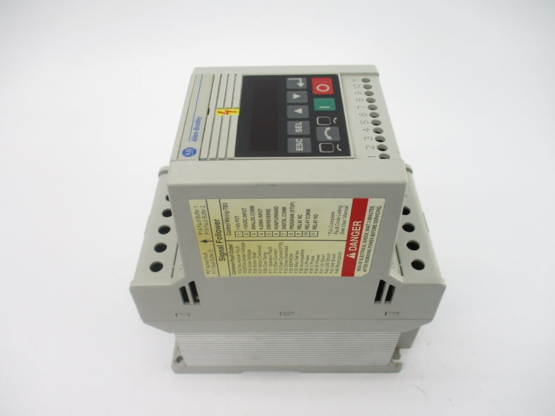 ALLEN BRADLEY 160-BA04NSF1 SER. C F/W 7.04 380-460V 4.6A NSNP