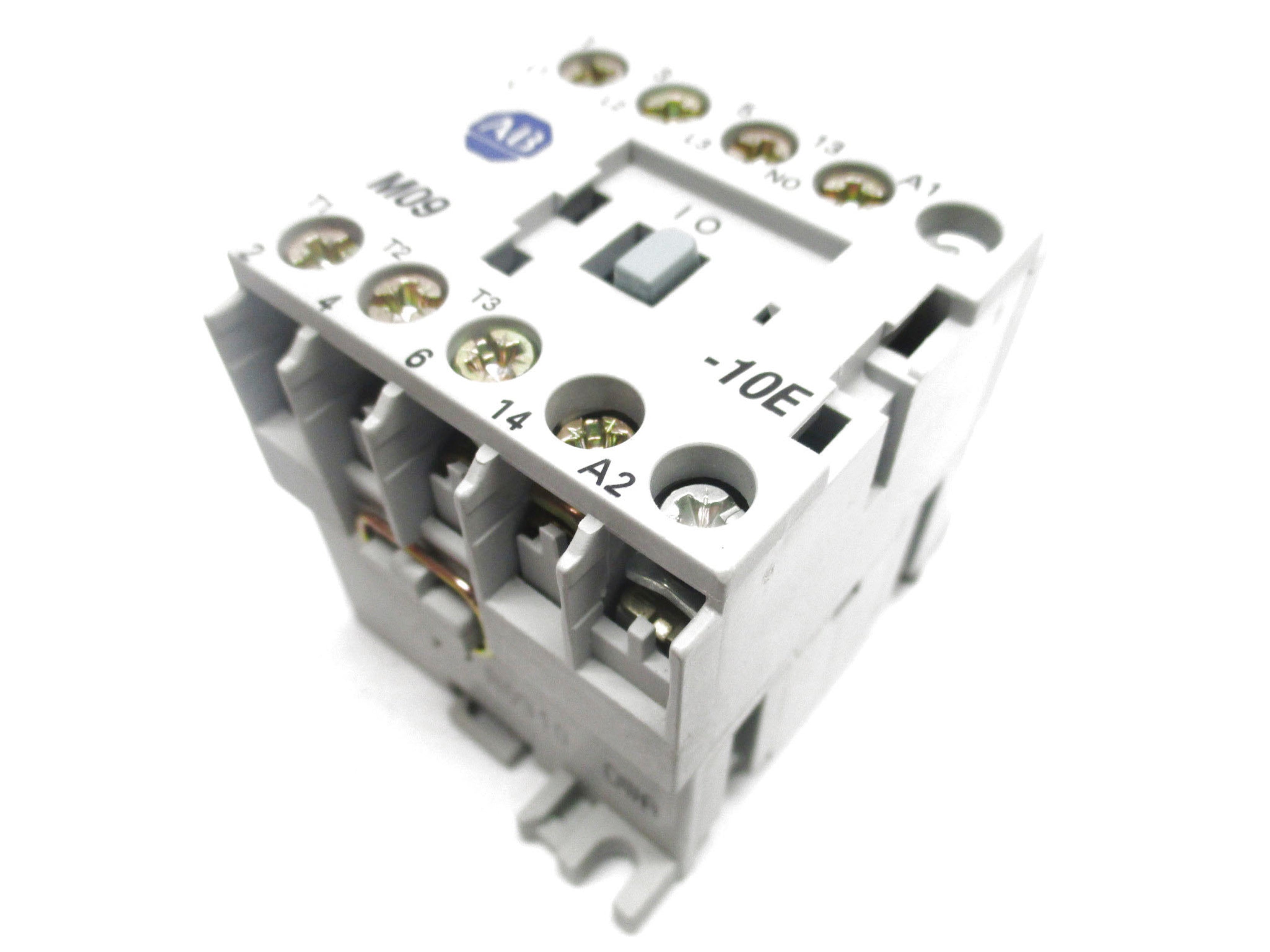 ALLEN BRADLEY 100-M09NKD3S SER. A 24V 20A (WH) NSMP