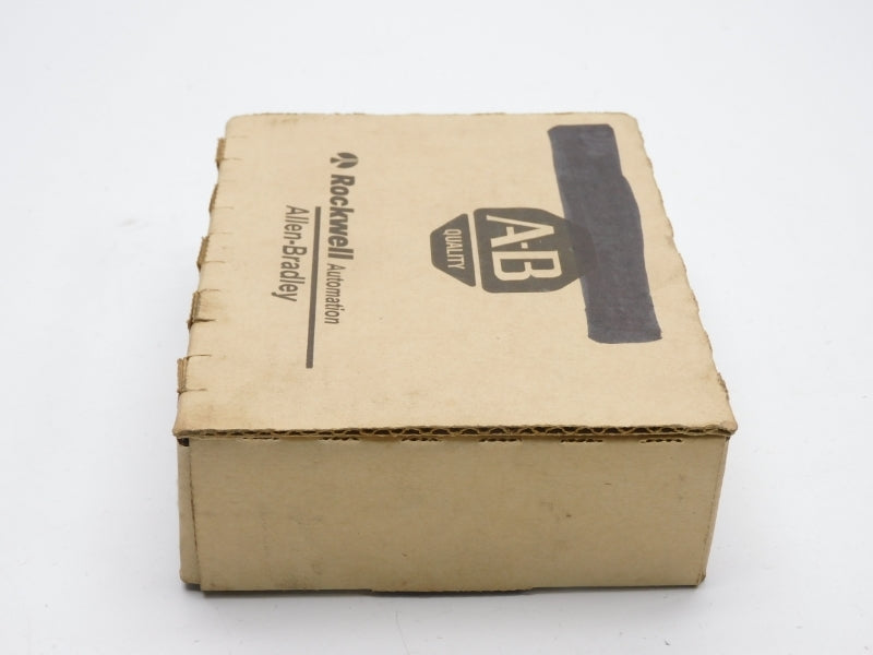 ALLEN BRADLEY 1769-OF8C SER. A F/W 2.1 DATE: 2015 NSFS