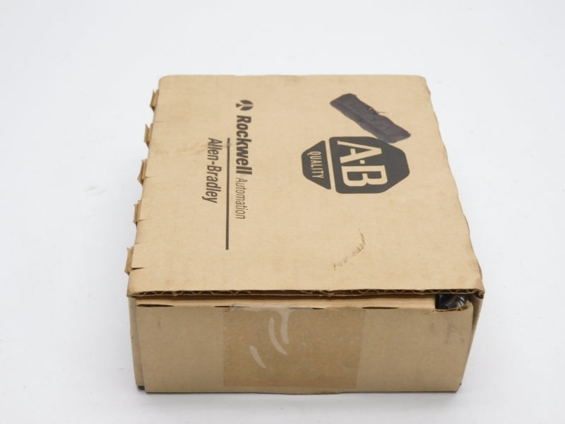 ALLEN BRADLEY 1769-OF8C SER. A F/W 2.1 DATE: 2012 NSFS