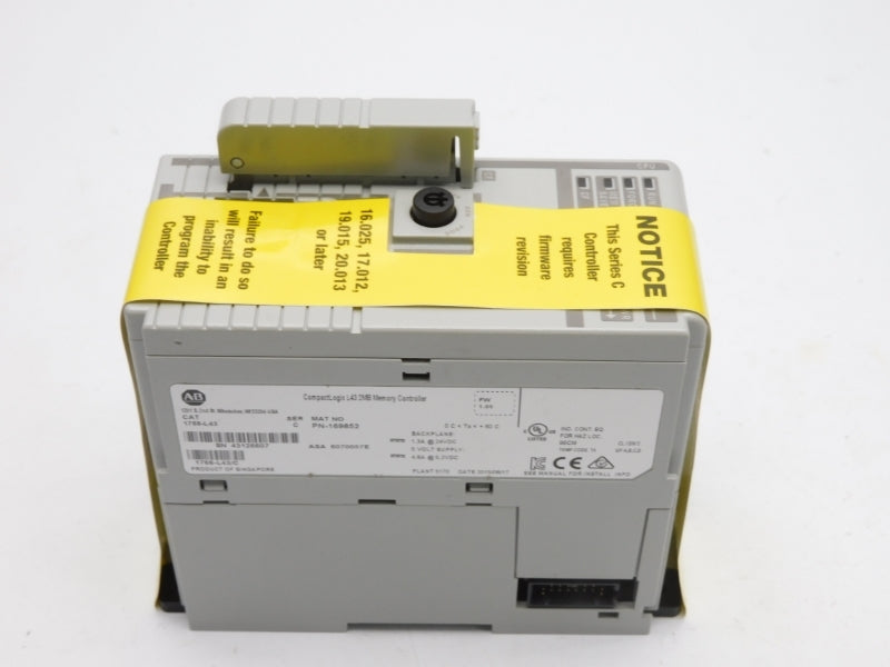 ALLEN BRADLEY 1768-L43 SER. C 24VDC 1.3A F/W 1.05 (NO KEY) NSMP