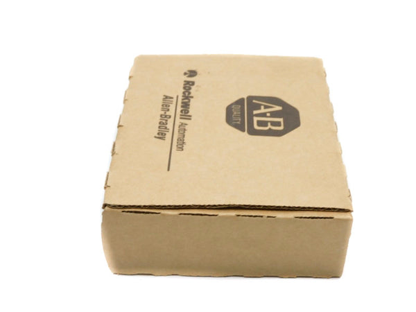 ALLEN BRADLEY 1769-OB32T SER. A 24VDC F/W 3.1 DATE: 2016 NSFS