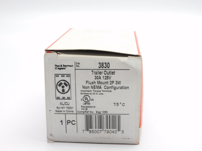 PASS&SEYMOUR LEGRAND 3830 125V 30A NSMP