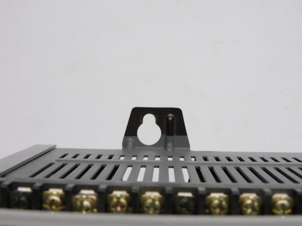 ALLEN BRADLEY 1747-L30C SER. B F/W 4 120/240VAC 15A UNMP