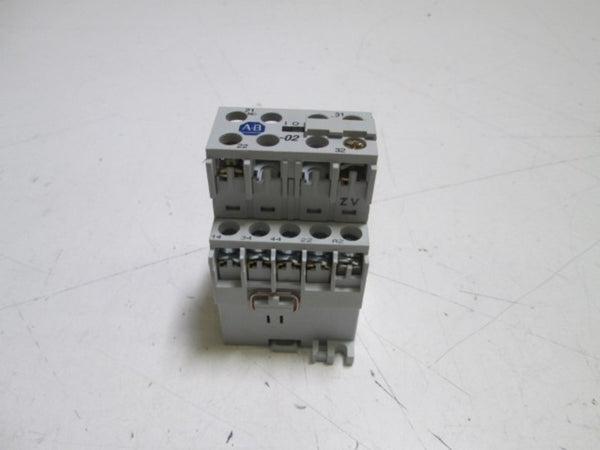 ALLEN BRADLEY 24V RELAY 700DC-M310 SER. A / 195-MB02 SER. A  UNMP