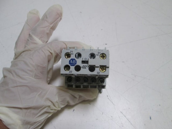 ALLEN BRADLEY 24V RELAY 700DC-M310 SER. A / 195-MB02 SER. A  UNMP