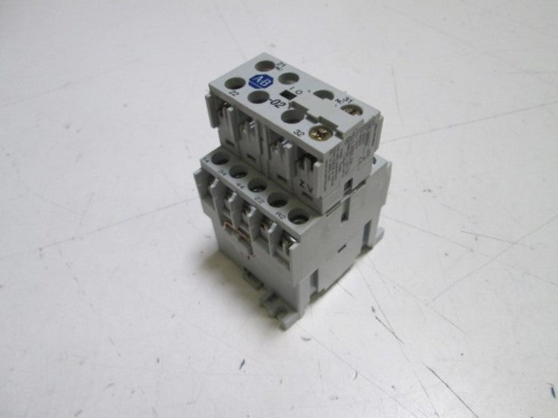 ALLEN BRADLEY 24V RELAY 700DC-M310 SER. A / 195-MB02 SER. A  UNMP