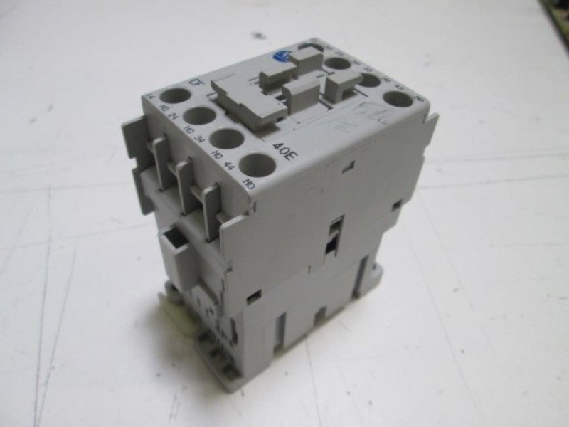 ALLEN BRADLEY CONTROL RELAY 110/120V 700-CF SER. A  UNMP