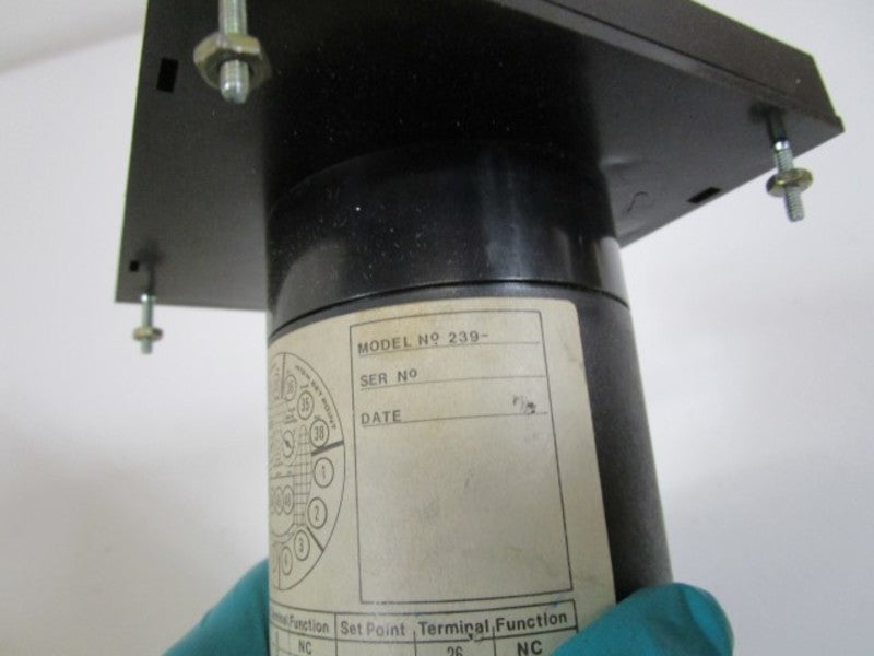 CROMPTON METER RELAY 239-301A-D2RX-AC-S1  NSMP