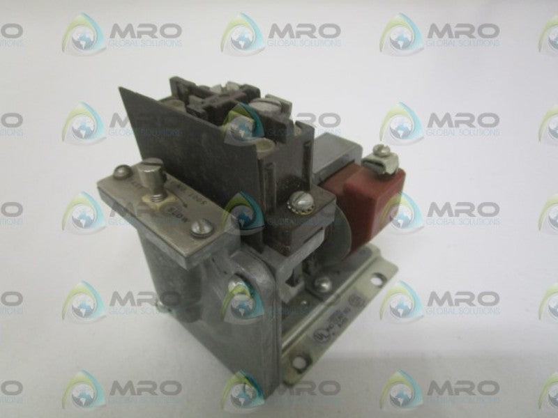 CUTLER-HAMMER 10337H192B PNEUMATIC TIMING RELAY 120V  UNMP