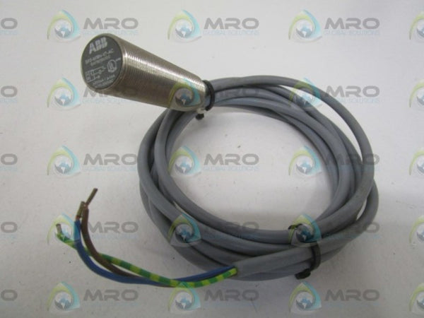 ABB SIF5-M18N-V2-AC PROXIMITY SENSOR  UNMP