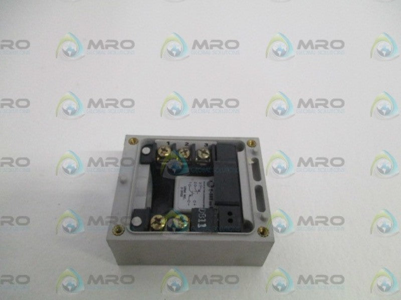 ALLEN BRADLEY  42MTB-5004 SER. B TERMINAL BASE (AS PICTURED)  UNMP