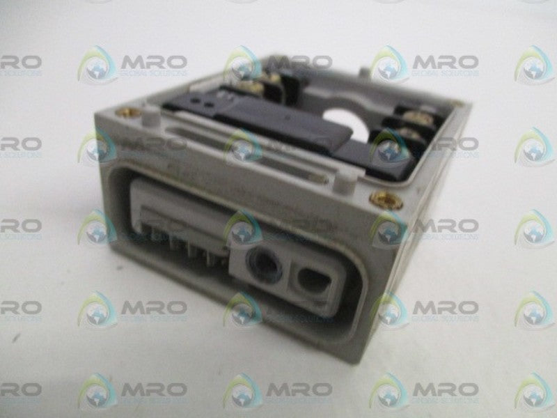 ALLEN BRADLEY  42MTB-5004 SER. B TERMINAL BASE (AS PICTURED)  UNMP