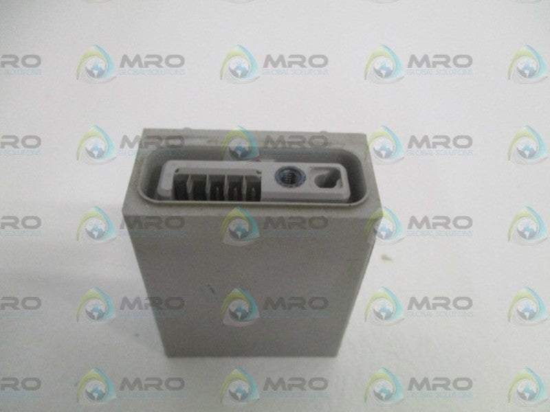 ALLEN BRADLEY  42MTB-5004 SER. B TERMINAL BASE (AS PICTURED)  UNMP