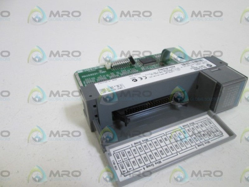 ALLEN BRADLEY 1746-IB32 SER. D (MISSING TERMINAL)  UNMP