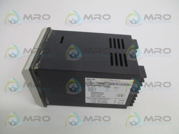 ABB COMMANDER 200 C201A31001UCE TEMPERATURE CONTROLLER  UNMP