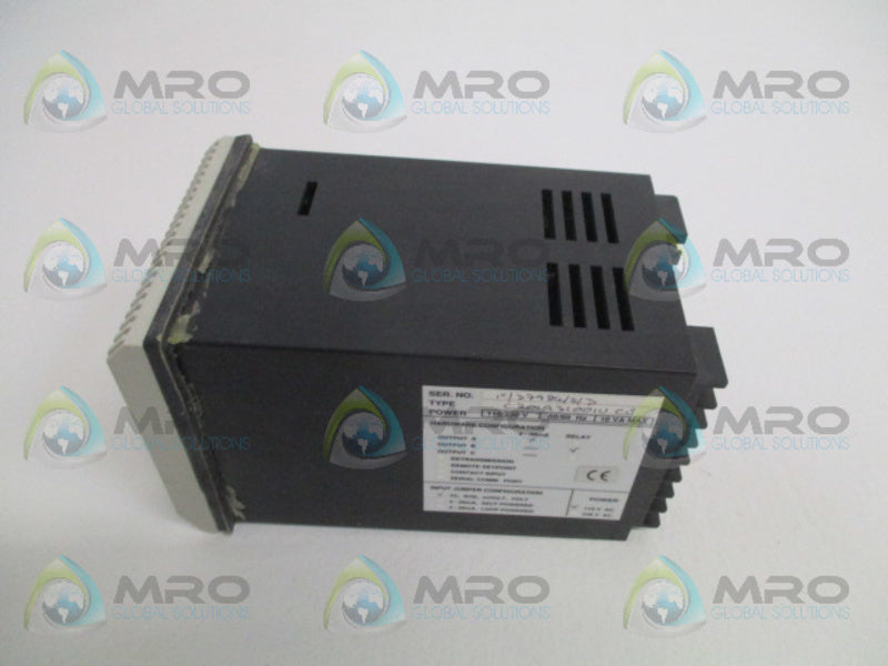 ABB COMMANDER 200 C201A31001UCE TEMPERATURE CONTROLLER  UNMP