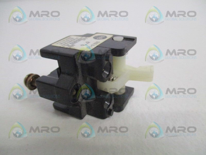 ALLEN BRADLEY 1495-N10 SER. A AUXILIARY CONTACT BLOCK  UNMP