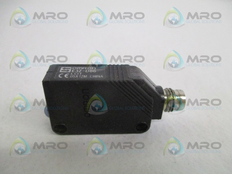 OMRON E3Z-D86 PHOTOELECTRIC SWITCH (MISSING ACCESSORIES)  NSNP