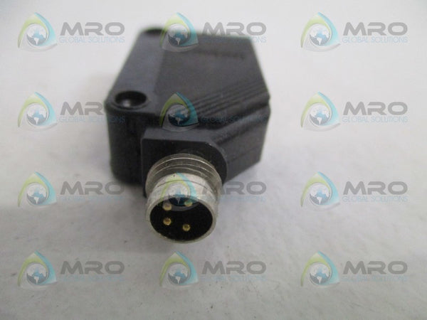 OMRON E3Z-D86 PHOTOELECTRIC SWITCH (MISSING ACCESSORIES)  NSNP
