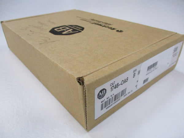 ALLEN BRADLEY 1746-OA8 SER. B DATE: 2013 NSFS