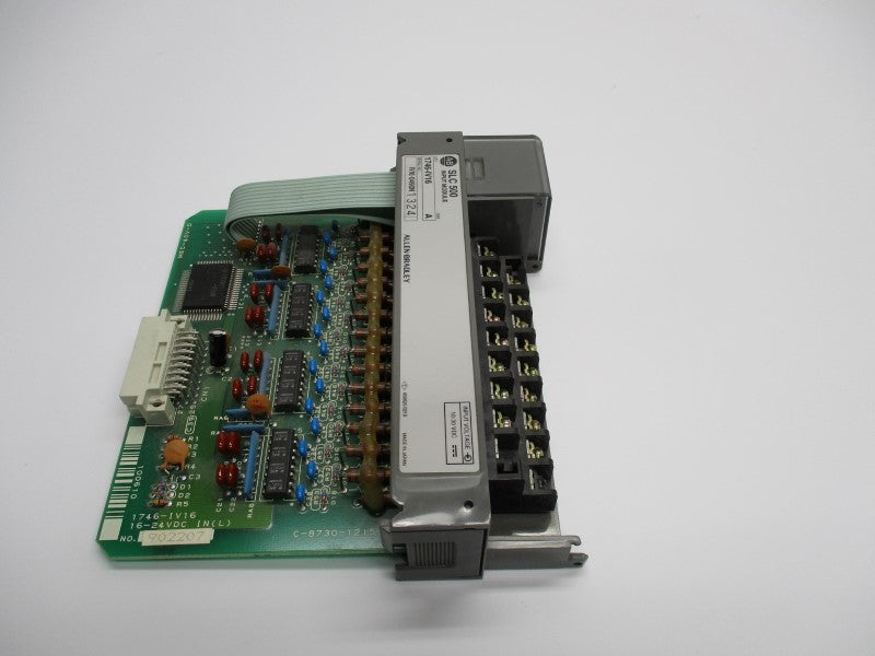 ALLEN BRADLEY 1746-IV16 SER. A 10-30VDC (NO DOOR) UNMP
