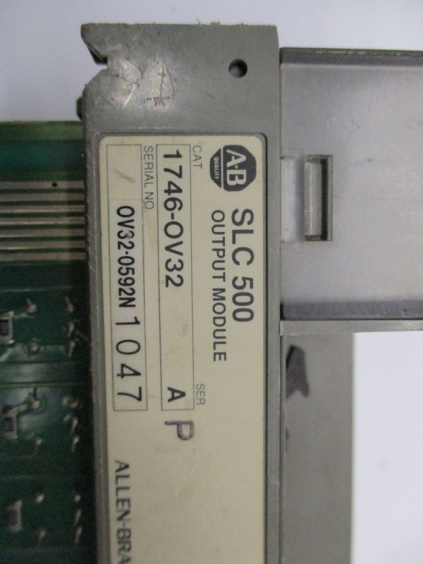 ALLEN BRADLEY 1746-OV32 SER. A UNMP