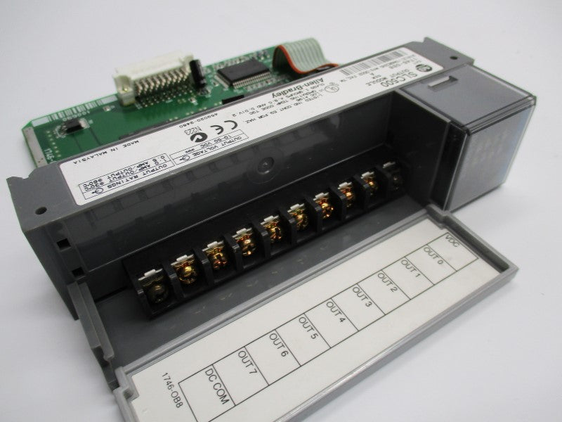 ALLEN BRADLEY 1746-OB8 SER. A (REPAIRED) UNMP