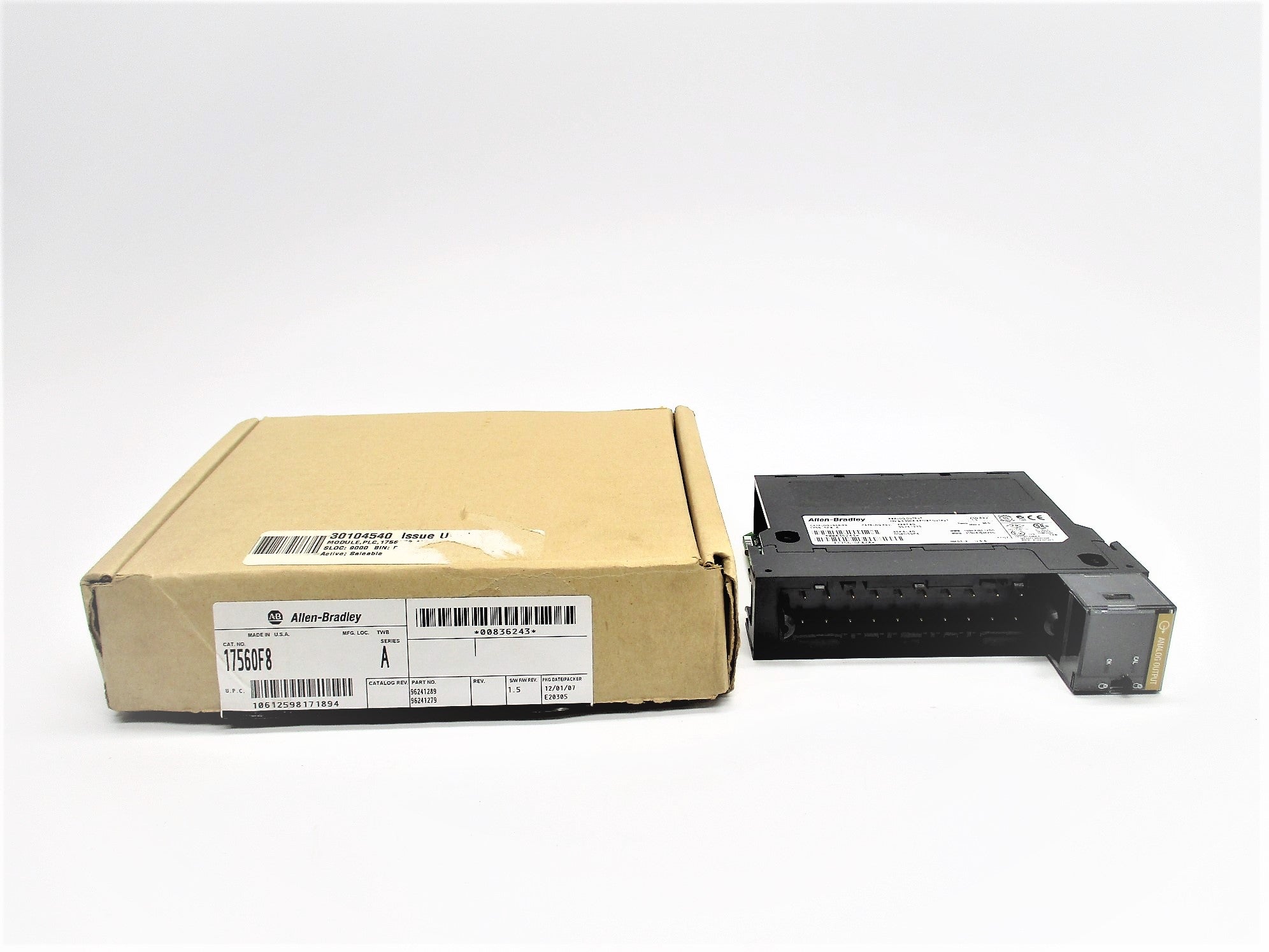 ALLEN BRADLEY 1756-OF8 SER. A F/W 1.5 24VDC NSMP