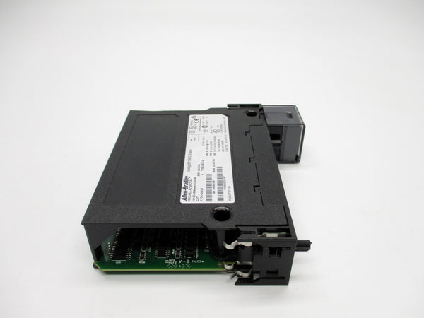 ALLEN BRADLEY 1756-OB32 SER. A 12/24VDC 1A F/W 3.003 NSNP