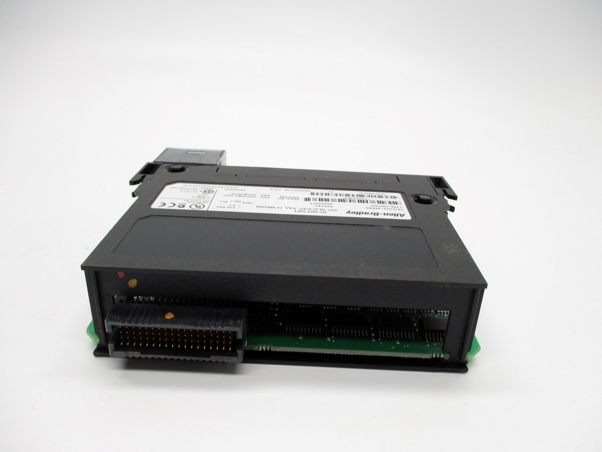 ALLEN BRADLEY 1756-OB32 SER. A 24VDC F/W 3.2 NSNP