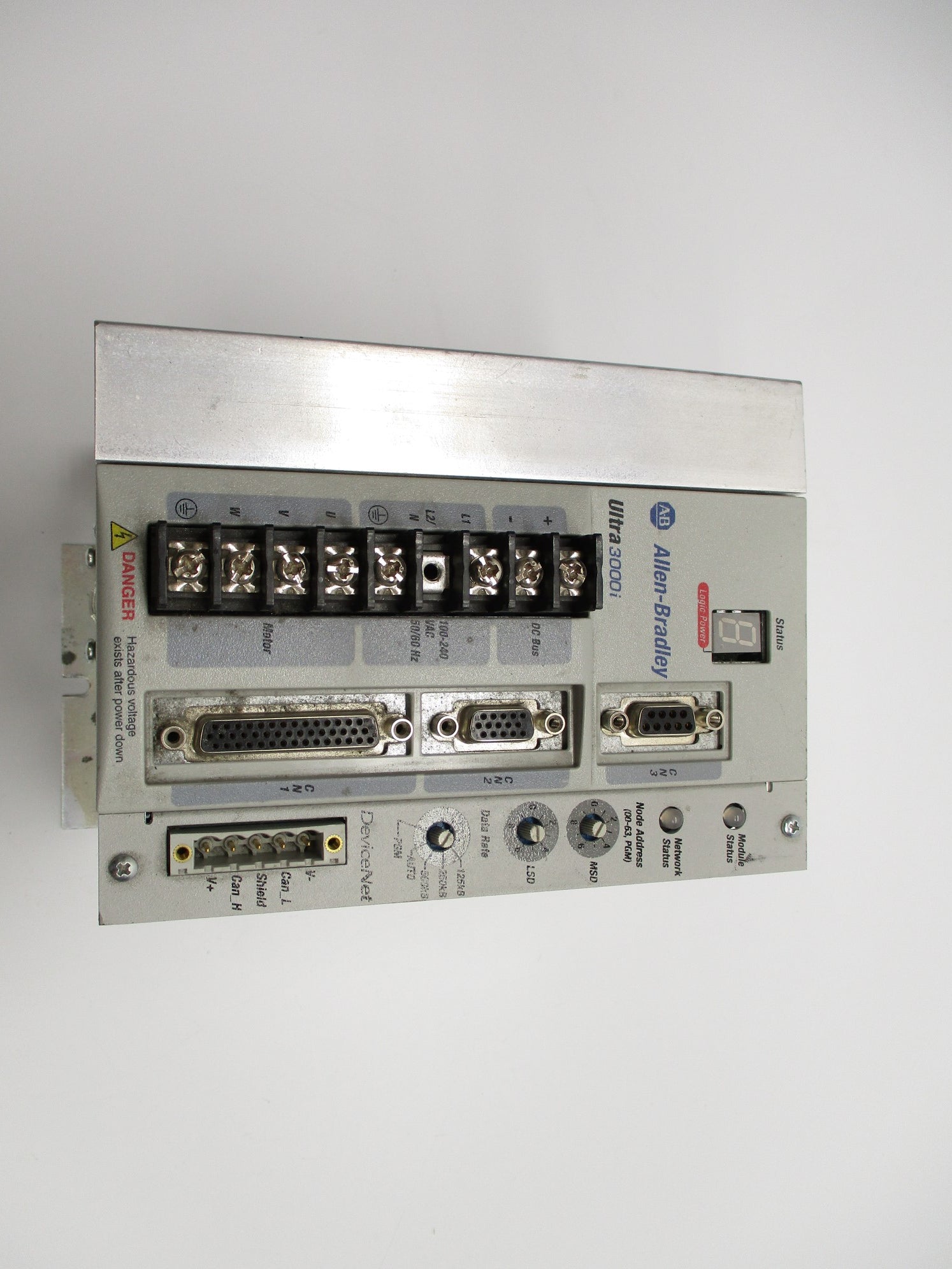 ALLEN BRADLEY 2098-DSD-020X-DN SER. C F/W V1.52 UNMP
